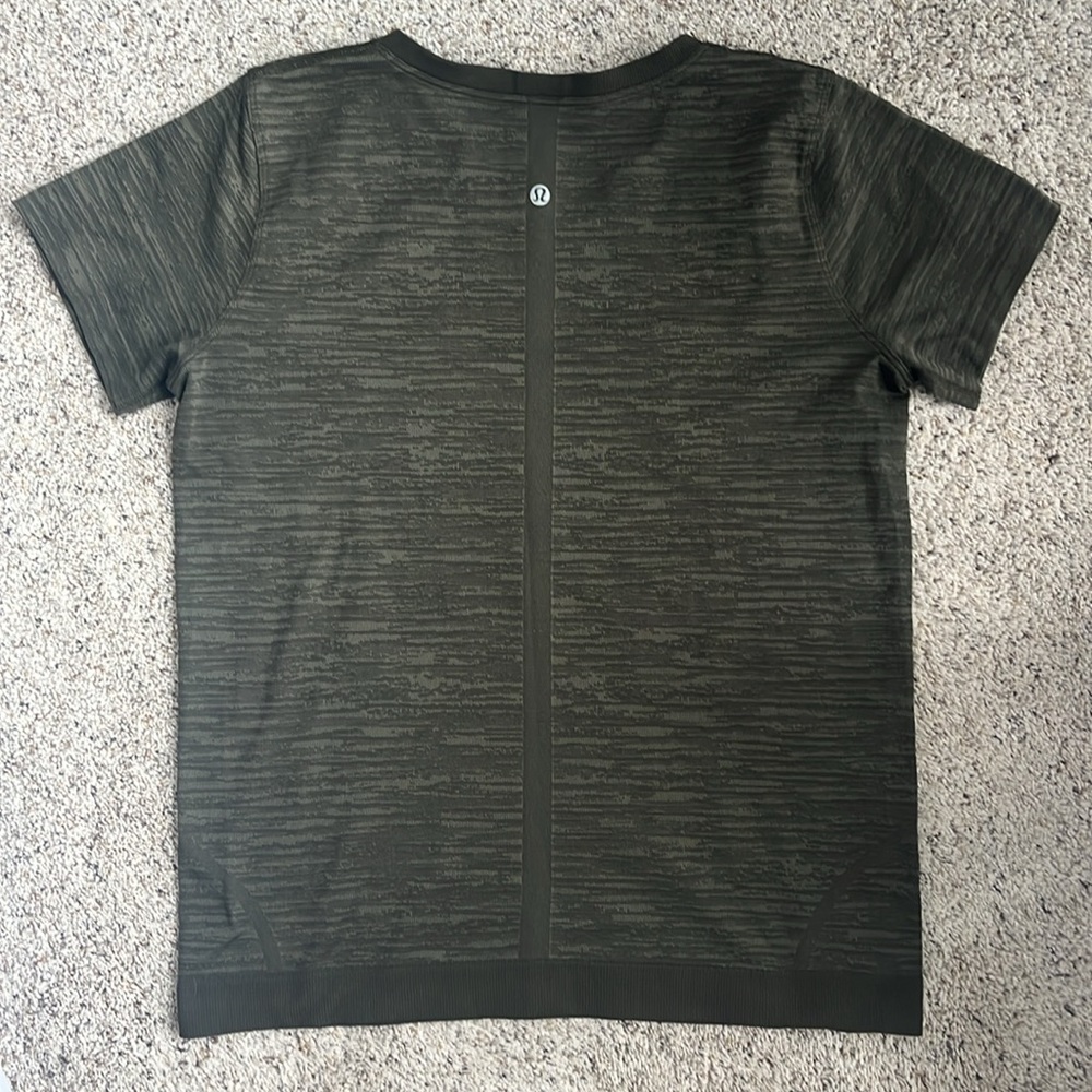 Lululemon Swiftly Tech - Picture 2 of 3